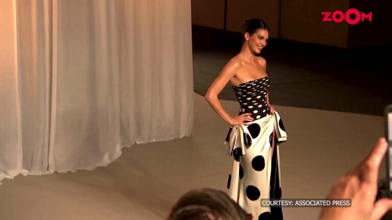 Kendall Jenner in een strapless jurk met stippen van Valentino op de Academy Museum Gala 2026